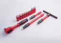 PROMOCJA - 35VE01MRV - ZESTAW NASADEK IZOLOWANYCH 3/8" 14cz. KRÓTKIE. 6-kąt. 10 - 19mm. Z AKCESORIAMI. CHROM. KASETA Z TWORZYWA