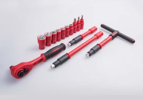 PROMOCJA - 35VE01MRV - ZESTAW NASADEK IZOLOWANYCH 3/8" 14cz. KRÓTKIE. 6-kąt. 10 - 19mm. Z AKCESORIAMI. CHROM. KASETA Z TWORZYWA PROMOCJA - 35VE01MRV - ZESTAW NASADEK IZOLOWANYCH 3/8" 14cz. KRÓTKIE. 6-kąt. 10 - 19mm. Z AKCESORIAMI. CHROM. KASETA Z TWORZYWA